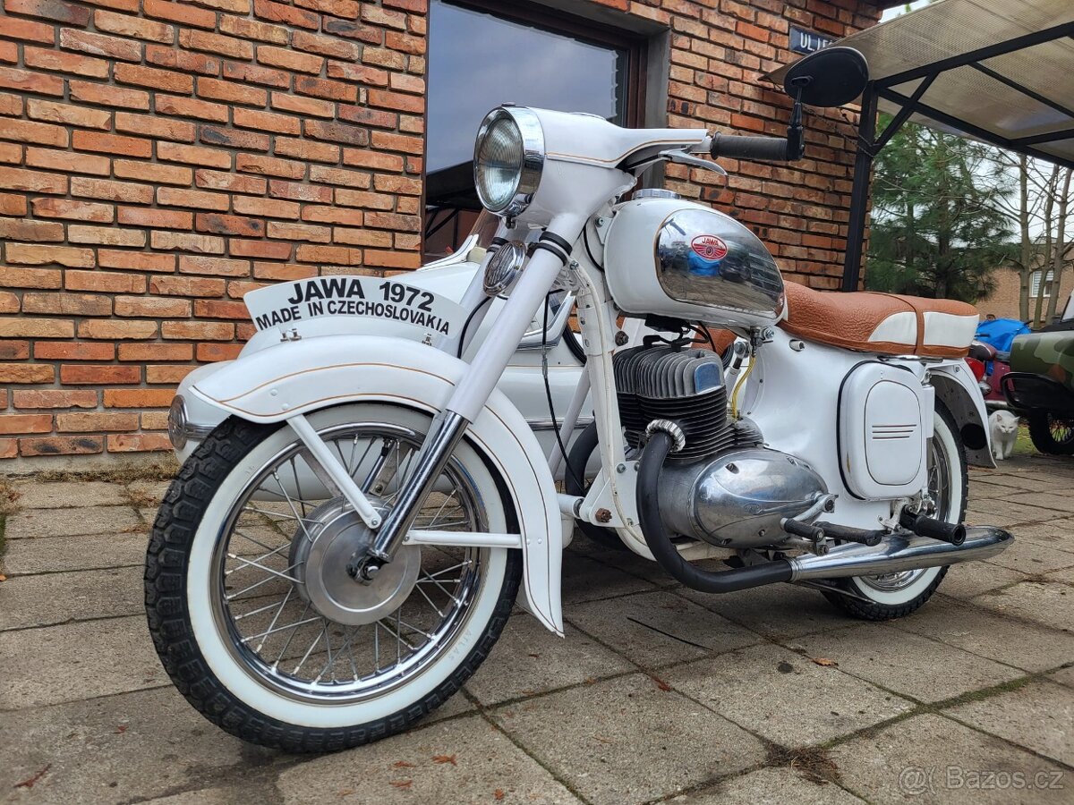 Jawa 350/360 se sidecar Velorex 560 profi renovace - 11