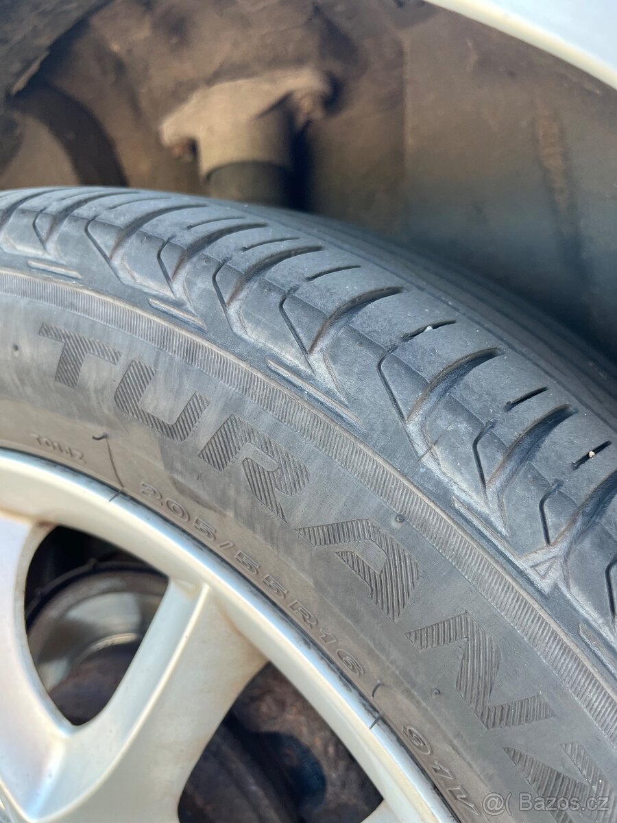 Kia Cee’d 1.4i 80 kW (2009) – benzín - 11