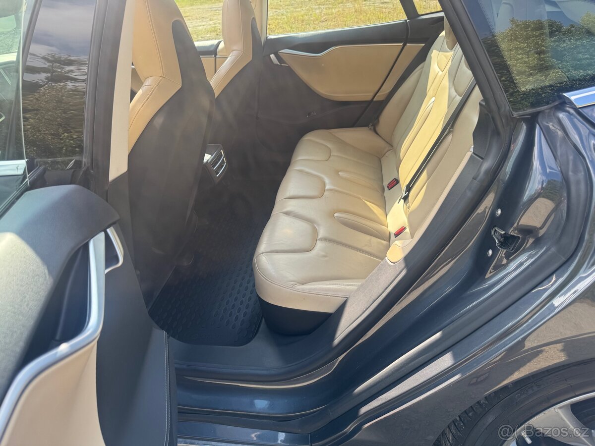 Tesla Model S 85 - Nabíjení ZDARMA AUTOPILOT - 11