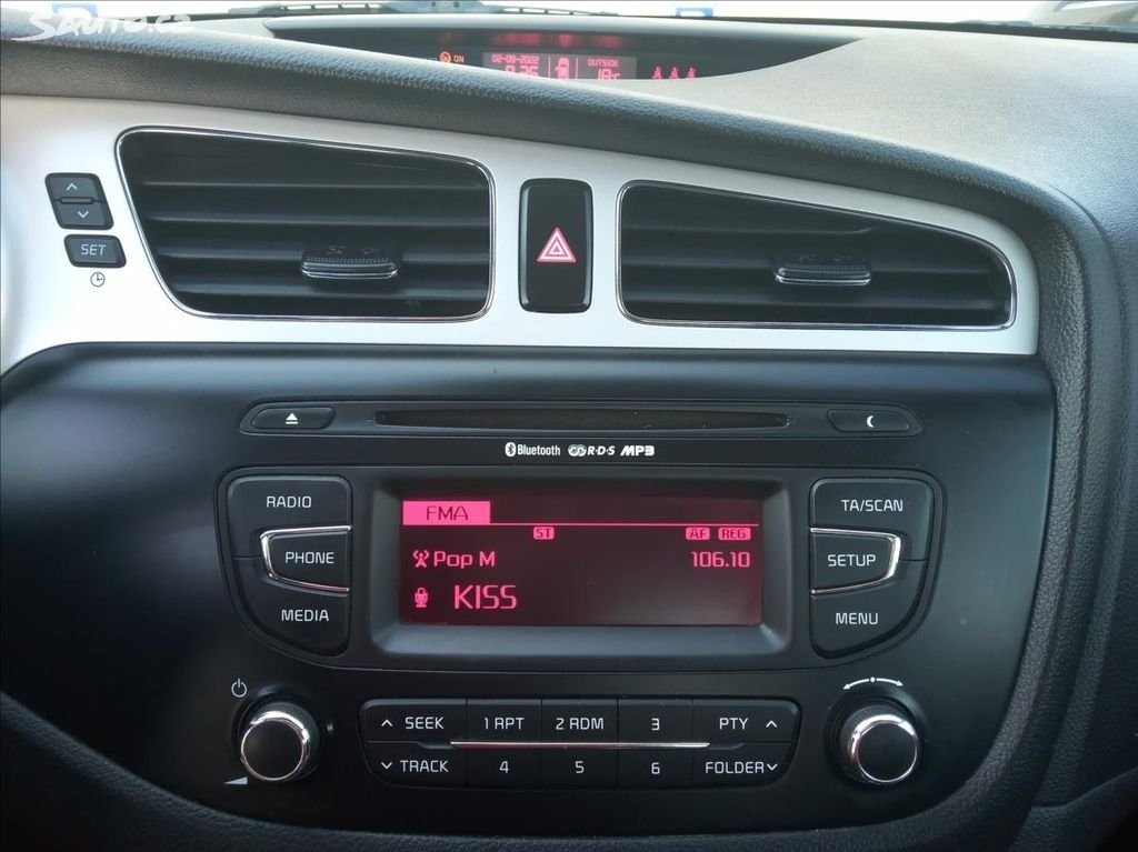 Kia Cee´d 1,4 CRDi 66kW KLIMA ESP - 11
