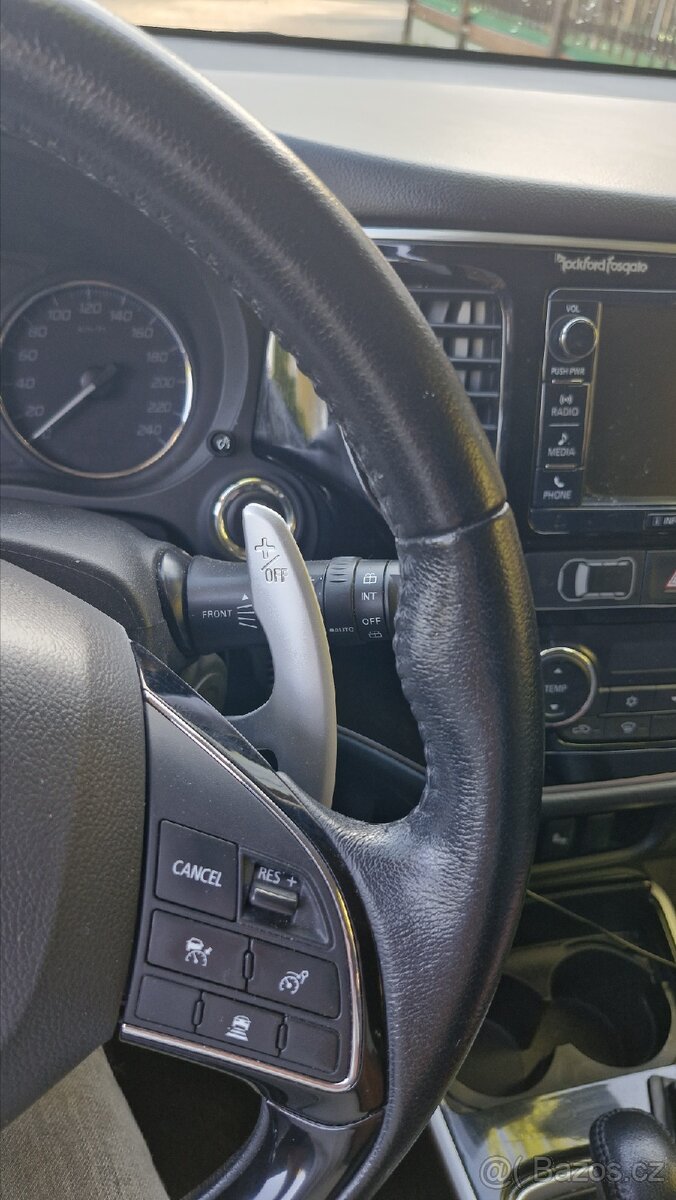 Mitsubischi Outlander 4x4 - 11