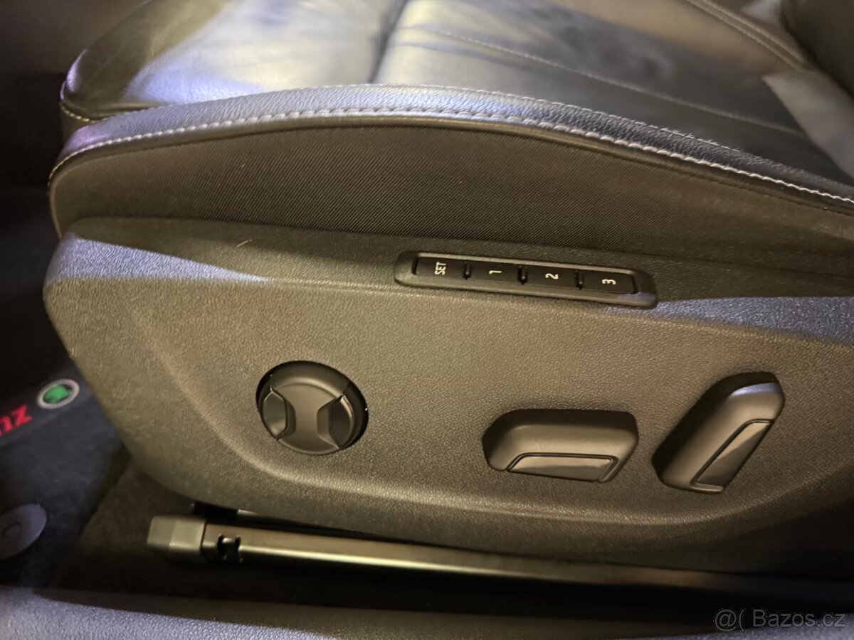 Prodám Škoda Octavia Combi IV 1.5TSi Style,HUD,ACC - 11