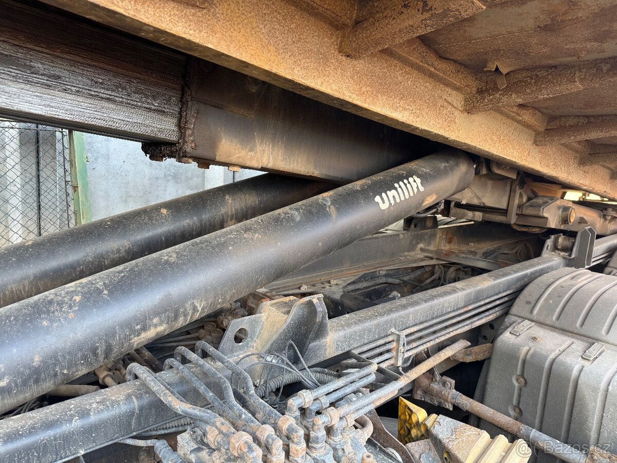 Man tga nosic kontejneru - 11