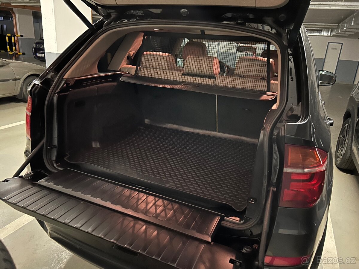 BMW X5 197 nájezd 2 sadu kol - 11