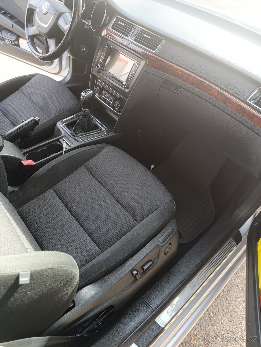 Škoda Superb II Combi - 11