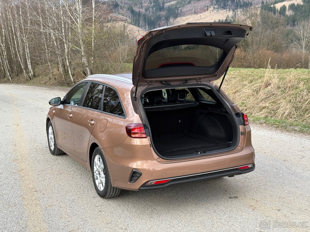 KIA Ceed sw 25tis km 3roky záruka. - 11