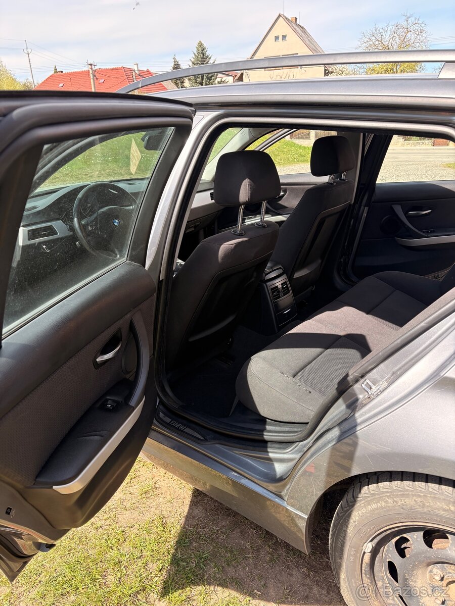 BMW E91 318d Lci - 11