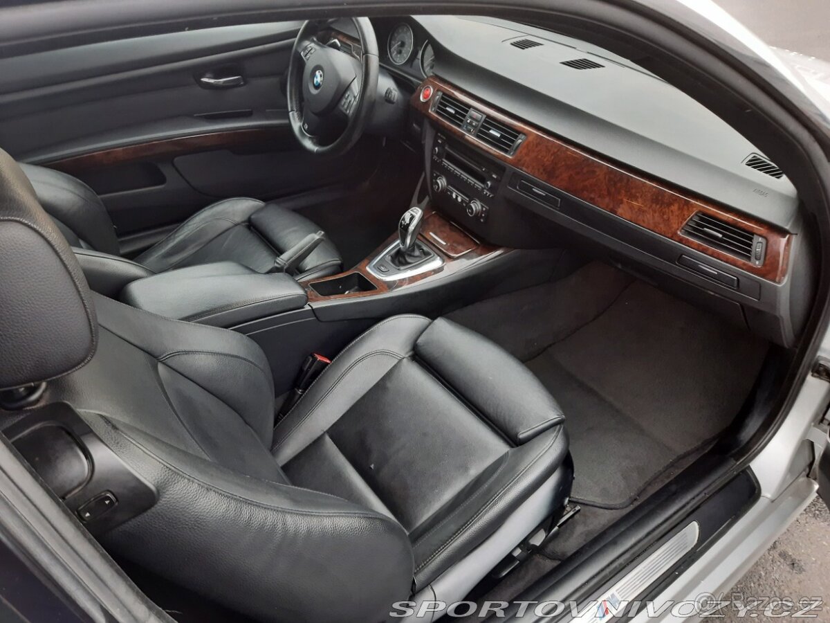 BMW 3 335 is E92 M SPORT limitka N54B30T0 jako M2 a M3 - 11