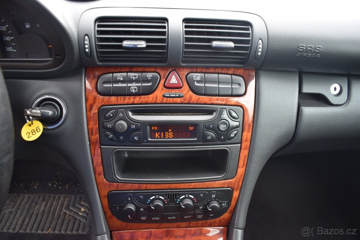 Mercedes-Benz C180 1,8i PRAVIDELNÝ SERVIS - 11