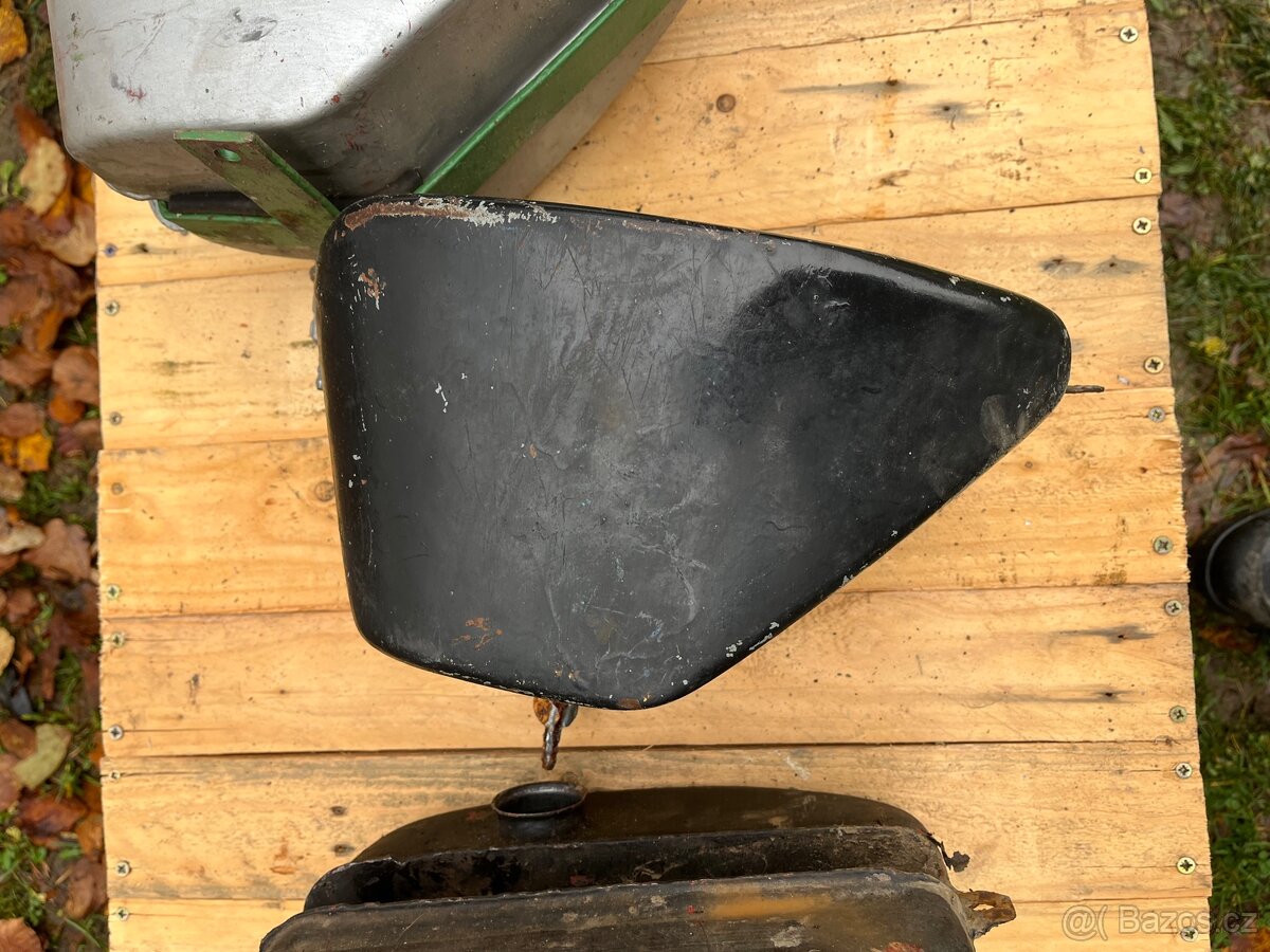 Nádrž jawa pionýr - 11