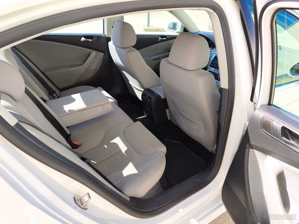 VW Passat R-line 2.0TDi/DSG/2010 - 11