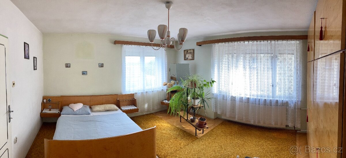 Prodej prostorného RD se zahradou na předměstí Litovle - 11