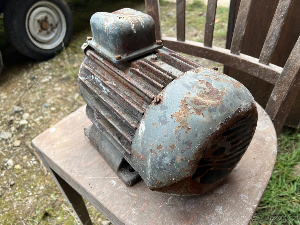 Elektromotory + dalsi - 11