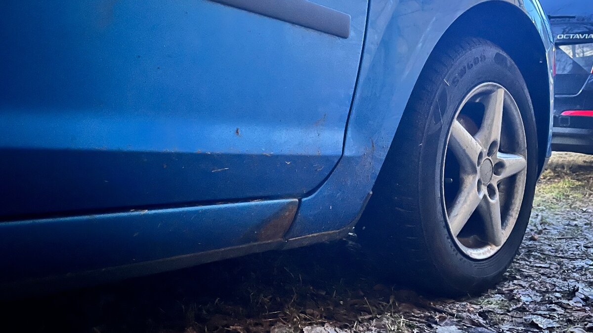 Ford Focus 2 1.6 16V 74kW combi - 11