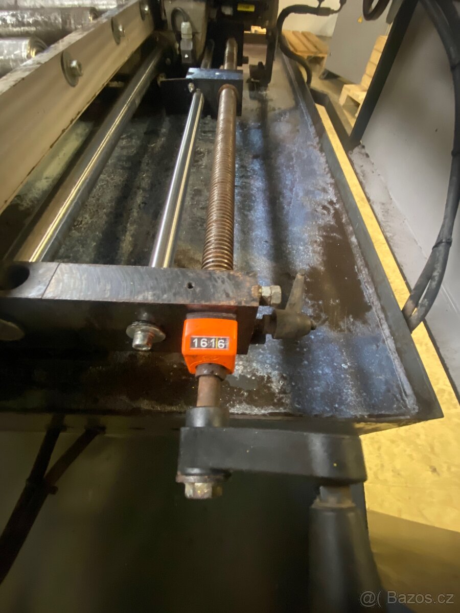 Pásová pila na kov Pilous ARG 240 D-NC - 11