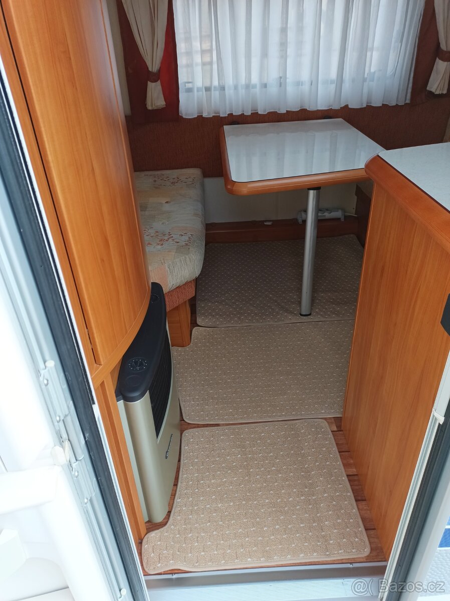 Hobby 410 SFE Excellent 2008 předstan a markýza - 11