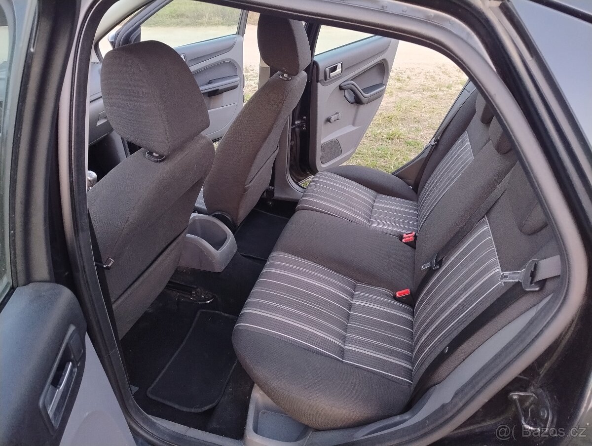 Ford Focus 1.8 TDCi - 11