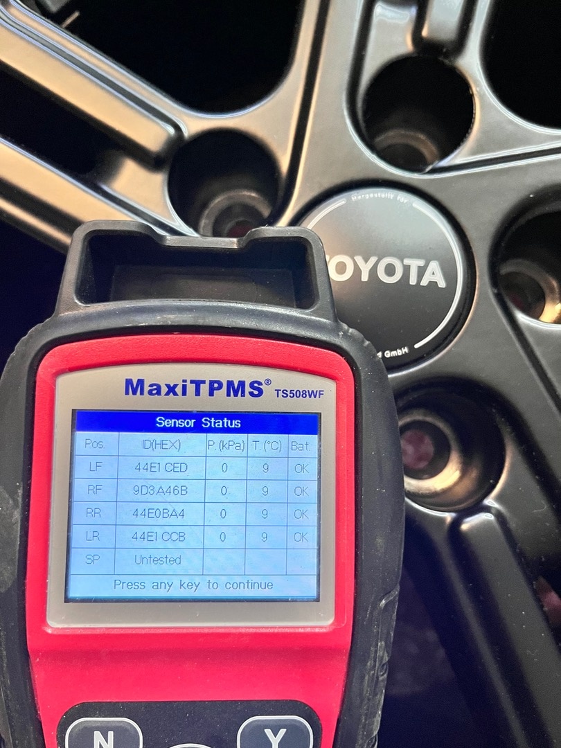 5x114,3 R16 originál alu Toyota Corolla - TPMS - ET40 - 11