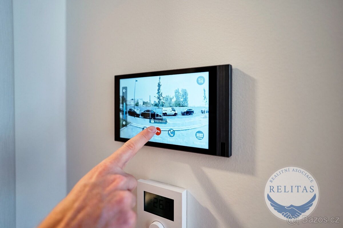 Pronájem nového klimatizovaného bytu 1+kk 36 m² + 6 m² teras - 11