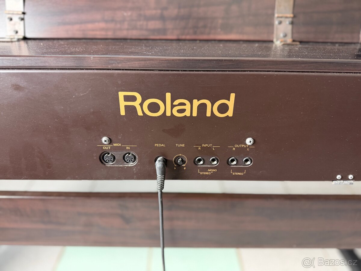 Digitální piano Roland HP-135 - 11