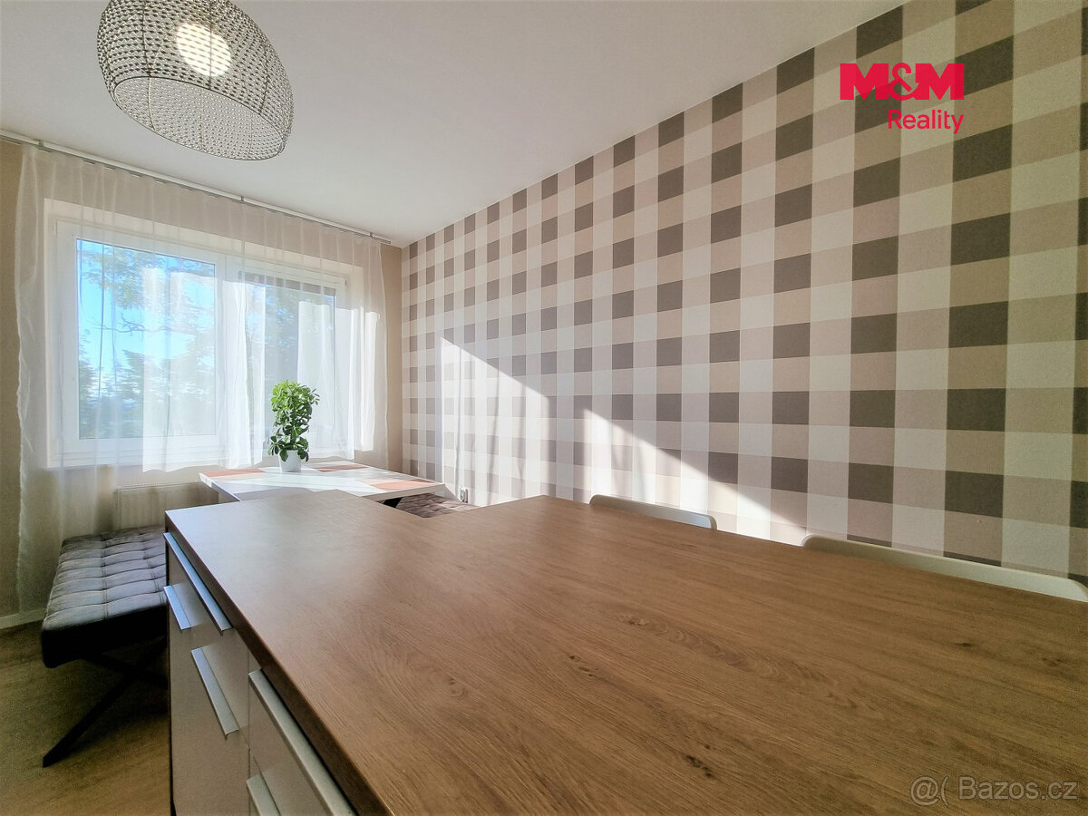 Prodej bytu 3+1, 90 m², Rohatec, ul. Nádražní - 11