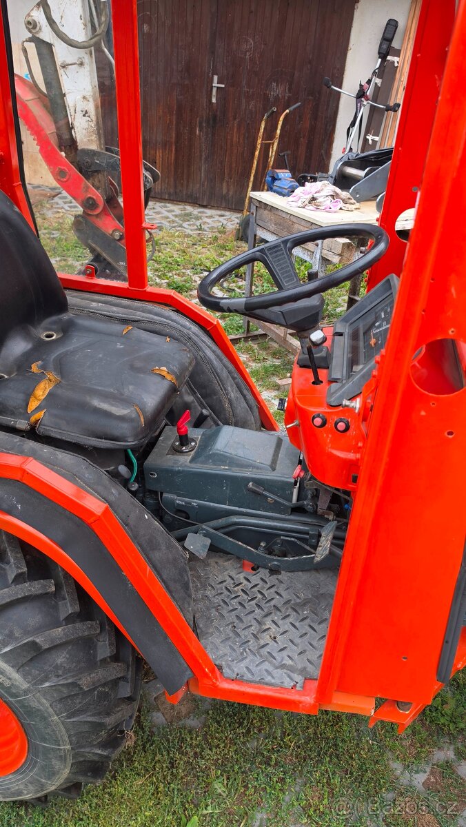 Malotraktor Kubota B1750 HST - 11