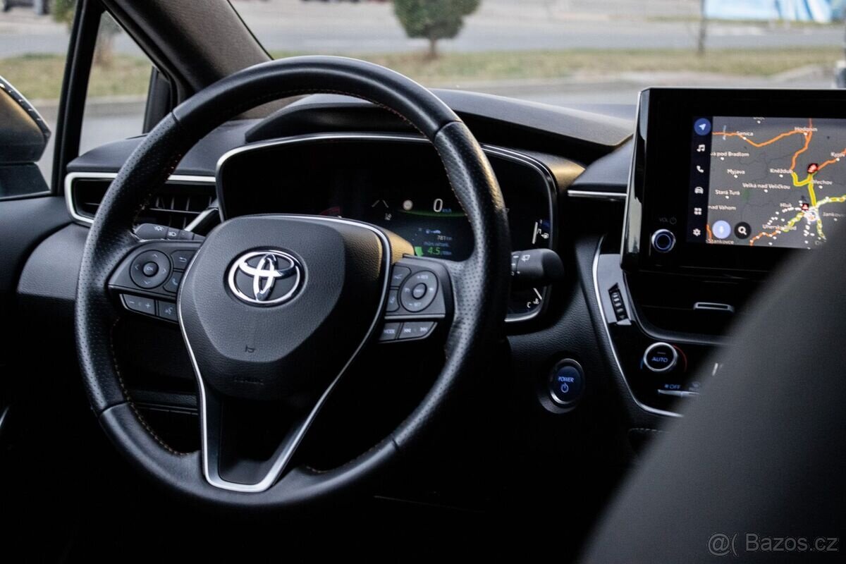 Toyota Corolla 1.8 hybrid e-CVT 2023 - 11