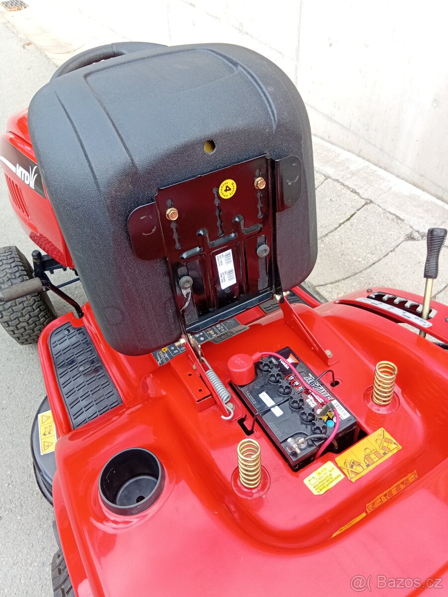 Prodám zahradní traktor MTD 160/92H 16Hp Hydro - 11