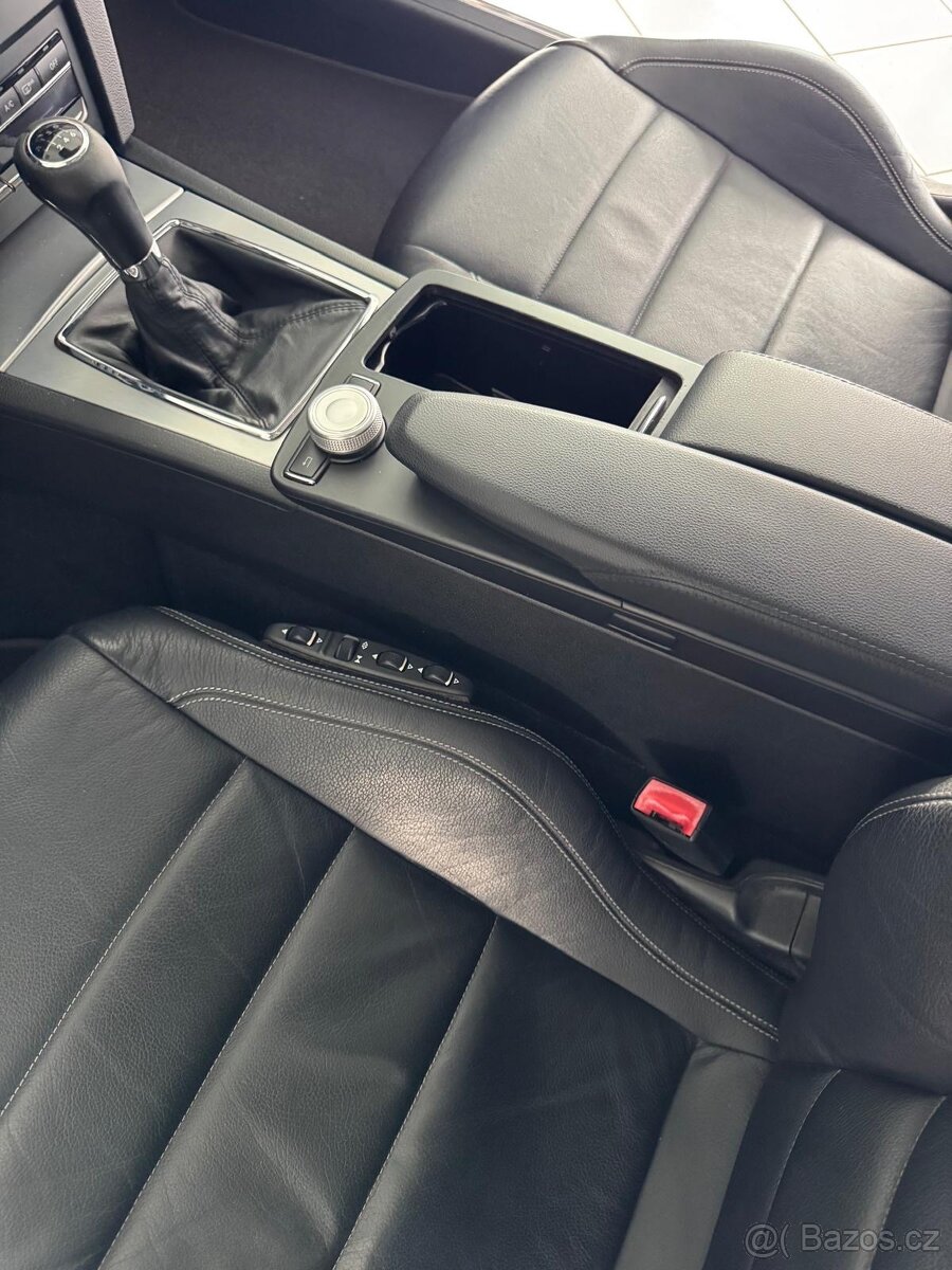 Mercedes-Benz E250CDi KUPÉ - 11