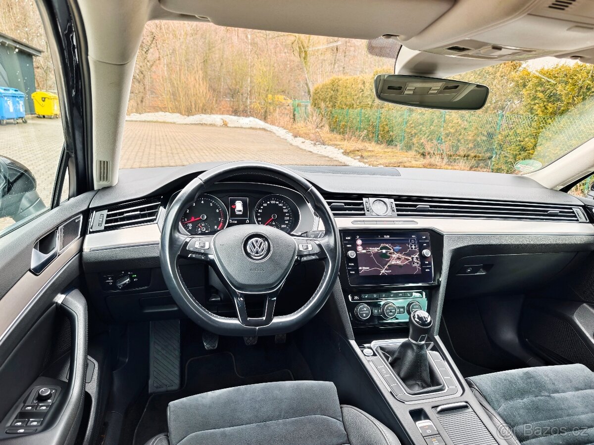VW PASSAT 1.5TSi 110kW HIGHLINE/LED/DYNAUDIO/2019 - 11