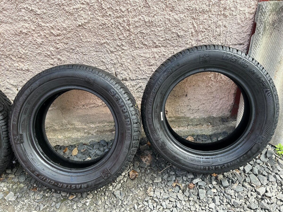 Prodám gumy 175/65/15 - 11