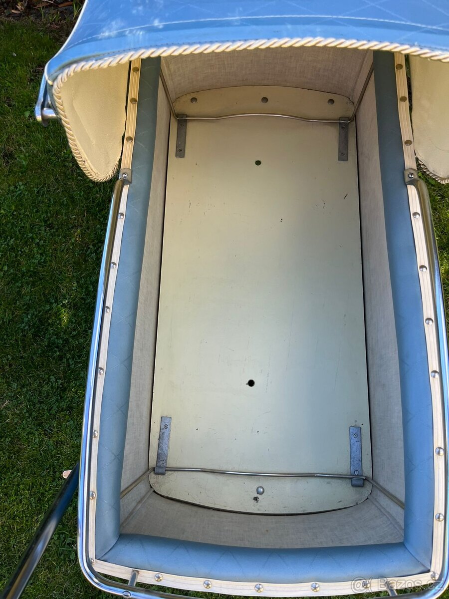 Retro kočárek pro miminko Hecker - 11