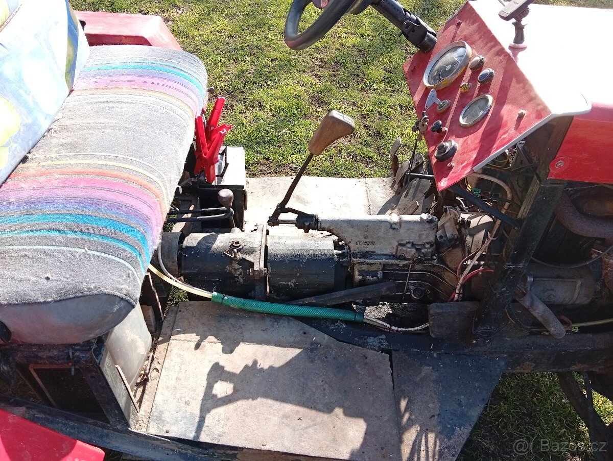 Prodám traktor domácí výroby. - 11