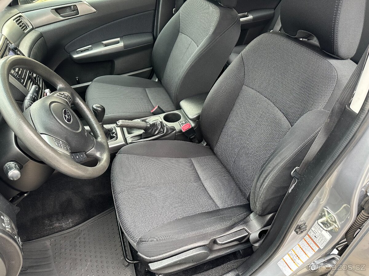 Subaru Forester 2.0 110kW 2013 139314km Trend TAŽNÉ - 11