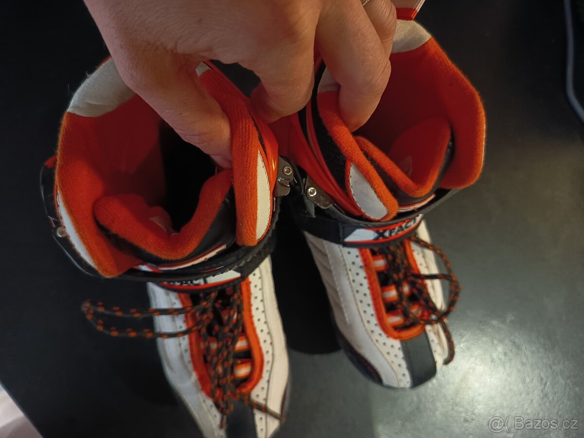 Dětské posuvné brusle na led velikost 31-34 - 11