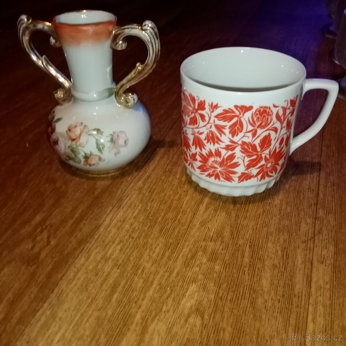 Prodám staré skleničky asi Moser a skleněnou fajfku, slona - 11