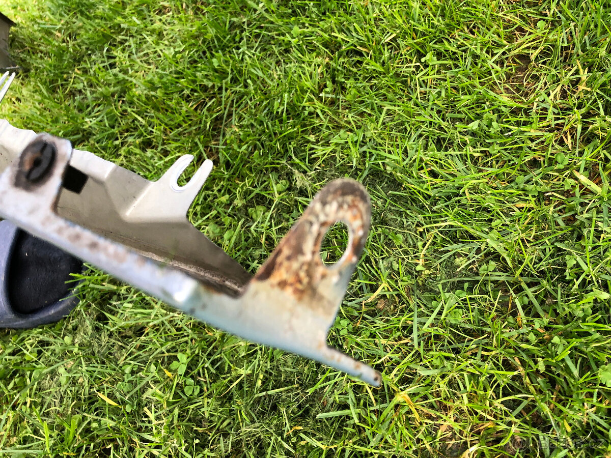 predni blatnik skoda octavia 2 II lift pravy 9452 - 11