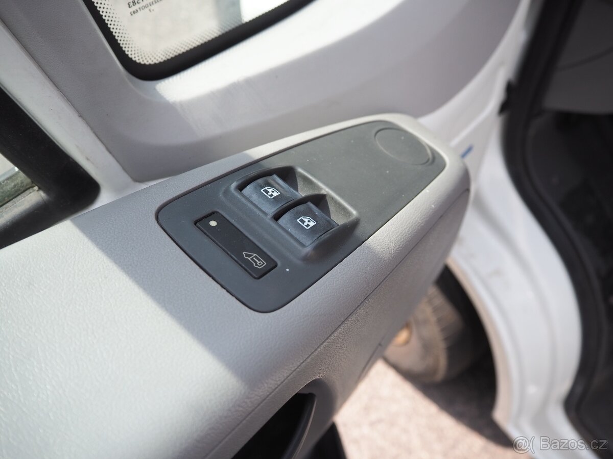 Peugeot Boxer 3.0 HDI el. okna + tažné zařízení - 11