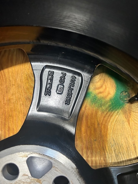 Litá kola DEZENT KB dark + zímní pneu 205/45/17 - 11