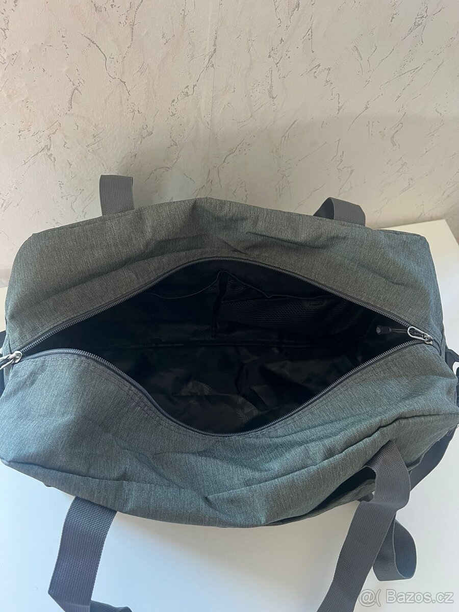 Cestovní lehká taška - 11