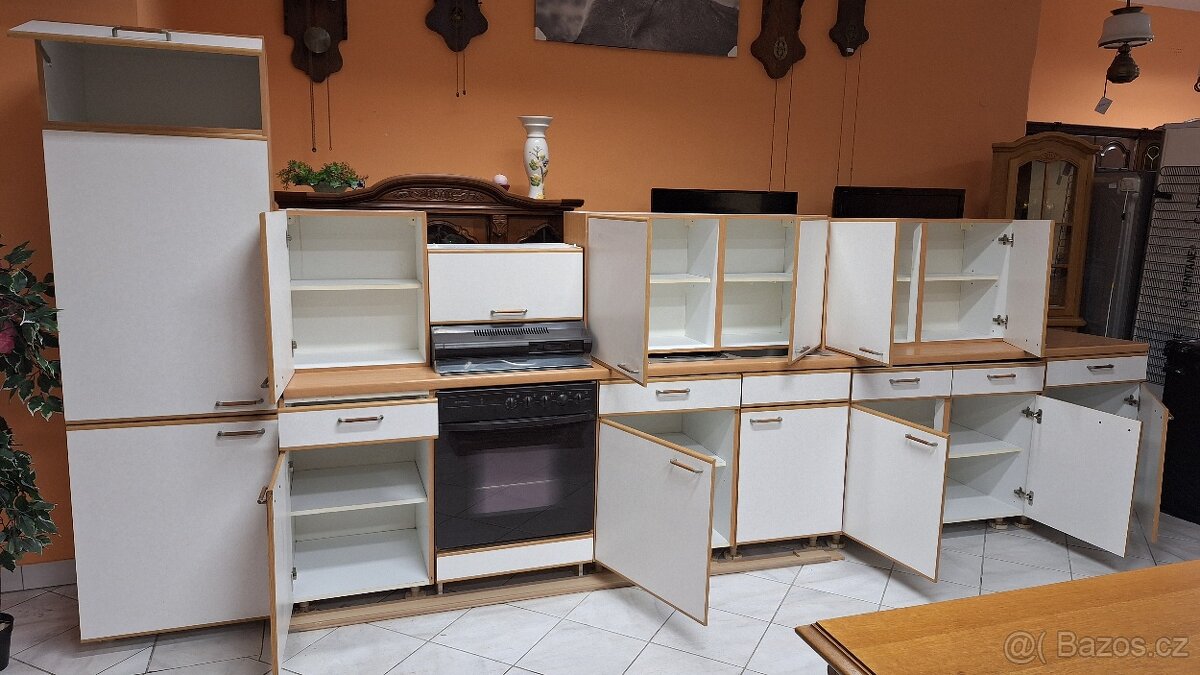 Kuchyňská linka německé výroby - 11