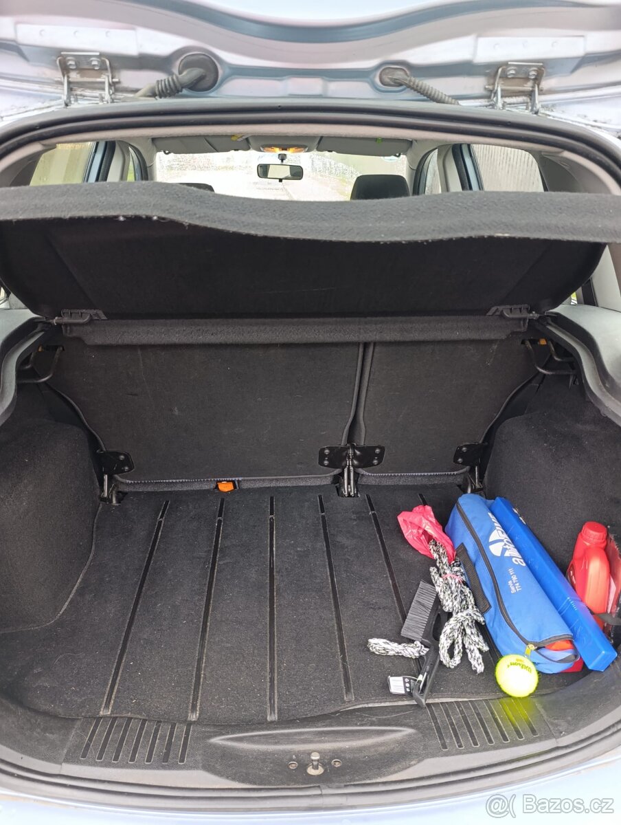 Ford Fusion 1.4 benzín - 11