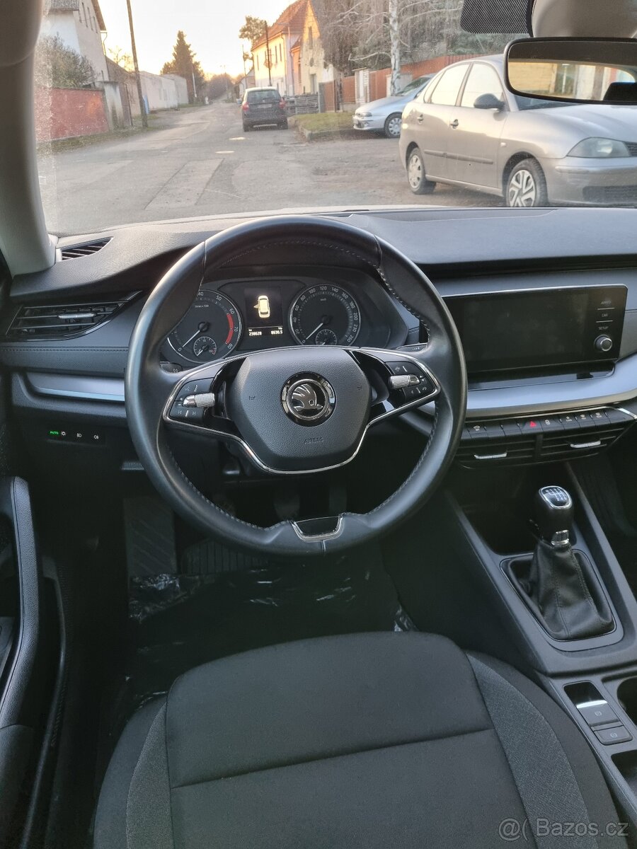 Škoda Octavia 4 Combi 1.0tsi 81kw 2022 - 11