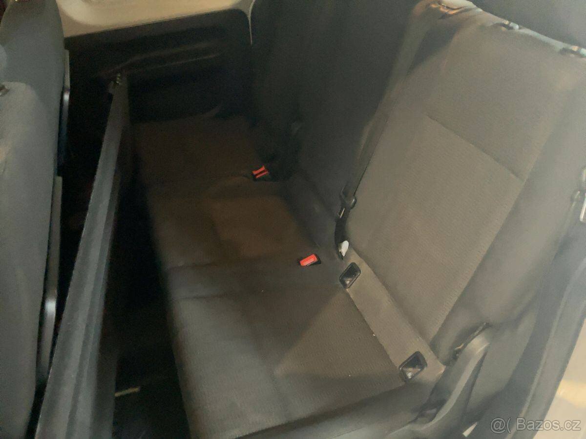 VW Caddy Maxi 2.0 TDI,7.míst,tažné,1.Majitel,2016. - 11