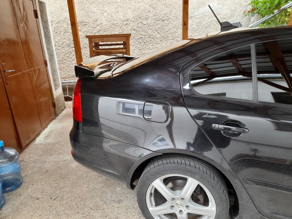 Spojler na zadný kufor pre ŠKODA OCTAVIA 2 sedan - 11