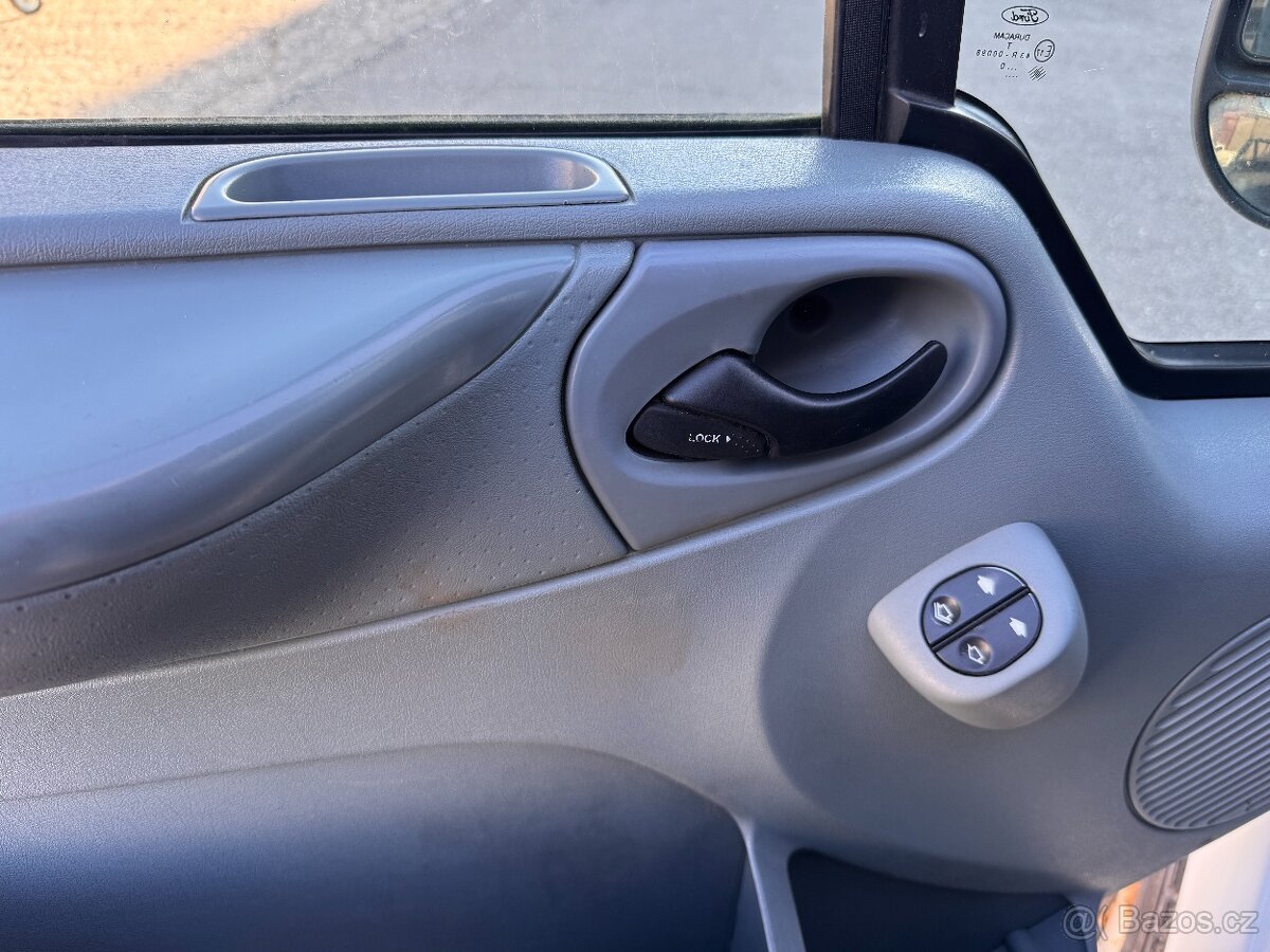 Ford Tranzit 2010 - 11