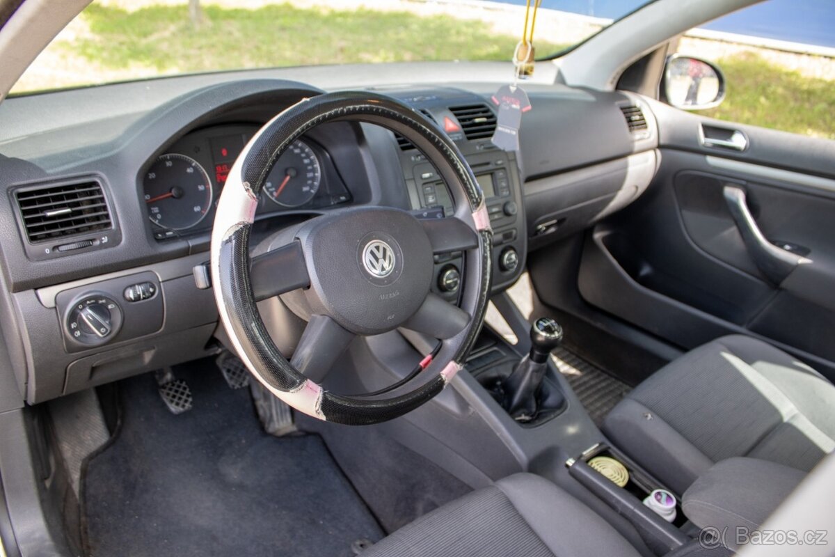 Volkswagen GOLF 1,9 TDI Trendline /AJ NA SPLÁTKY/ - 11