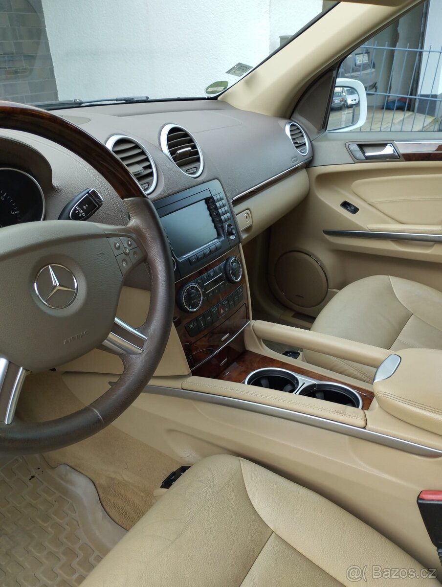 Mercedes-Benz GL 5.5 V8 benzín + LPG - 11