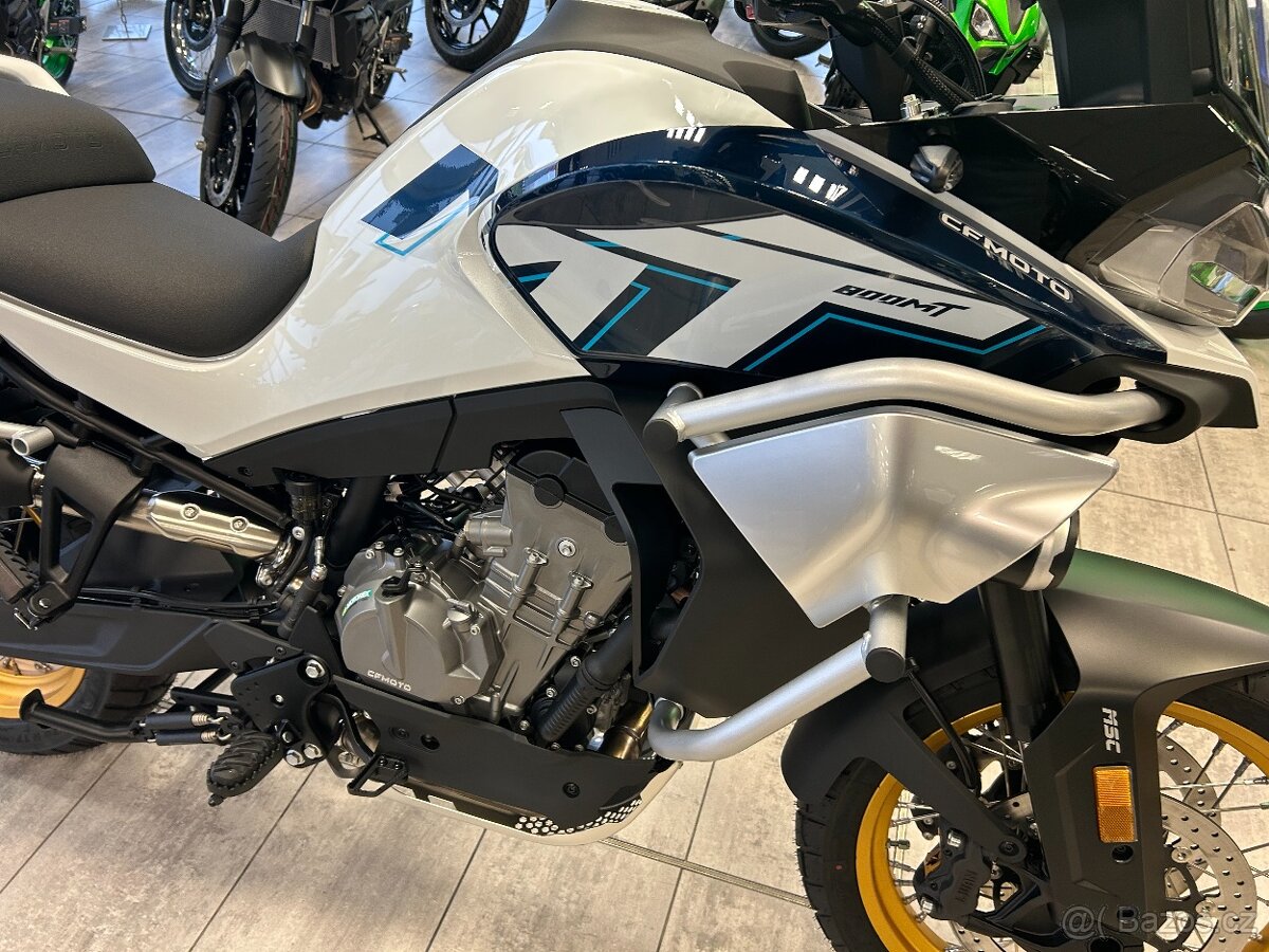CF Moto MT 800 Explore 2026 - 11