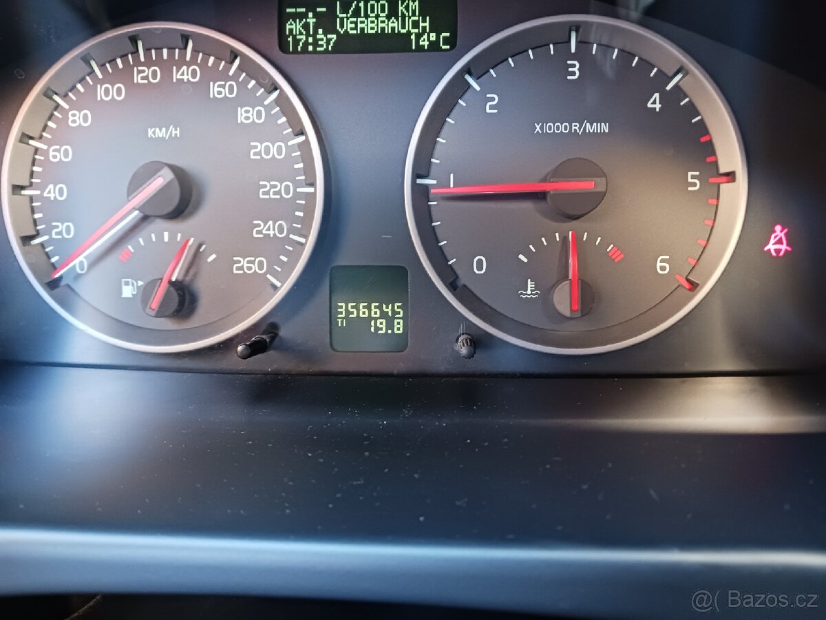 Volvo v50 - 11